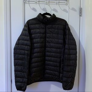 SOLD - UNIQLO Men’s Ultra Light Down Jacket
